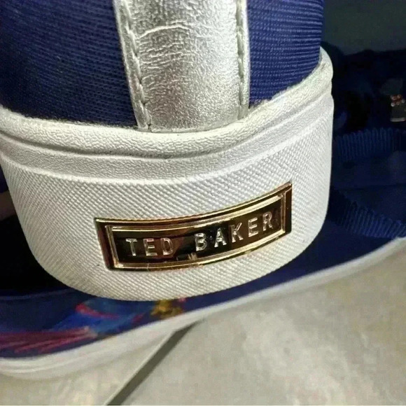 Ted Baker Giellie women’s casual embroidered shoes 8.5 - Picture 9 of 15